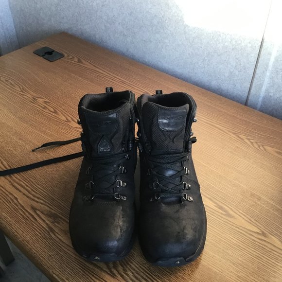 Keen shoes 10.5 U.S. - Picture 2 of 6